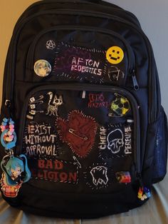 i made all the patches myself because I'm That cool Backpack Patches Ideas, Backpack Customization, Pins On Backpack, Decorated Backpack, Backpacks Aesthetic, Customized Backpack