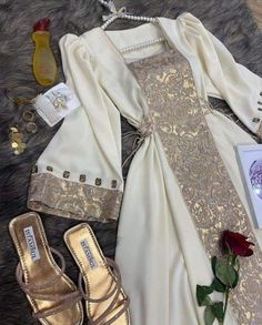 Baju Kahwin, O J Simpson, Mini Dress Outfit, Stile Hijab, White Mini Dress Outfit, Love Triangle, Fashion Top Outfits