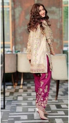 Party Wears, Pakistani Formal Dresses, Dressing Ideas, Heavy Dresses, Casual Dressing, Sajal Ali, Bridal Dresses Pakistan, Pakistani Wedding Outfits, Pakistani Fancy Dresses