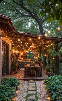 Terrasse Med Tak, String Lighting, Balkon Decor, Casa Country, Outdoor Decor Backyard, Dream House Interior, Backyard Patio Designs, Backyard Oasis, Dream House Decor