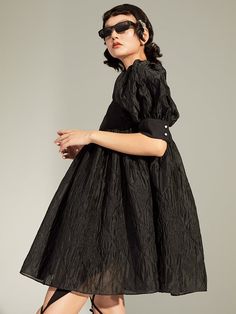 Material:50% Nylon 50% Polyester
 Size: SM
 
 Model:173cm/50kg




 Length
 Chest
 Sleeve Length
 Shoulder width


 S
 80cm
 84cm
 29cm
 32cm


 M
 84cm
 88cm
 31cm
 33cm Puffed Sleeves Dress, Tie Dress, Shoulder Sleeve, Floral Tie, Tulle Skirt, Puff Sleeve, Lookbook, Style Inspiration, Sleeve Length