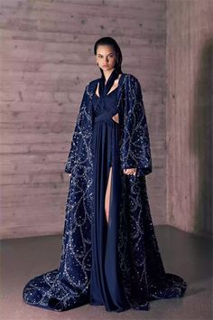 Fancy Robes, Tony Ward Couture, Middle Eastern Fashion, Fairytale Fashion, Long Blue Dress, Tony Ward, Fashion Gowns, Special Clothes, Arab Fashion