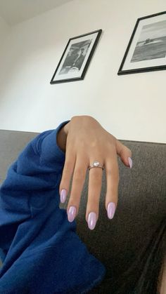 Chrome Nails Light Purple, Milky Chrome Lilac Nails, Milky Lavender Nails, Milky Purple Nails, Purple Nails Chrome, Light Purple Chrome Nails, Light Purple Chrome, Chrome Nails Purple, Lilac Chrome Nails