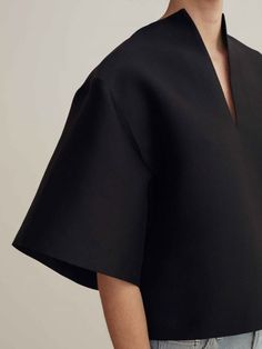 Toteme Studio Azzuro top Fashion Scandinavian, Minimalist Moda, Swedish Fashion, Scandinavian Fashion, Moda Vintage, Fashion Line, 가을 패션, Fashion Studio, Fashion Mode