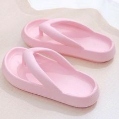 Brand New With Tags In Packaging! Super Soft And Comfy Pink Flip Flops! Has The Same Cushiony Feel As “Pillow Slides” Just In The Form Of Flip Flops! Perfect For Anyone With Aching Feet! Black Pumps Low Heel, Light Blue Vans, Soft Flip Flops, Pillow Slides, Cute Flip Flops, Chestnut Boots, Slide Flip Flops, Fur Sneakers, Pink Flip Flops