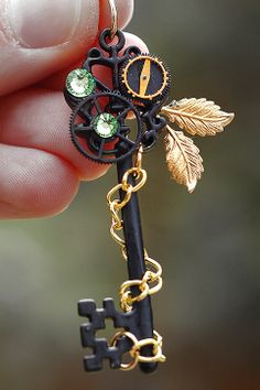 Mode Steampunk, Steam Punk Jewelry, Trendy Jewerly, Key Jewelry, Steampunk Accessories, Magical Jewelry, Punk Jewelry, Key To My Heart, Steampunk Jewelry