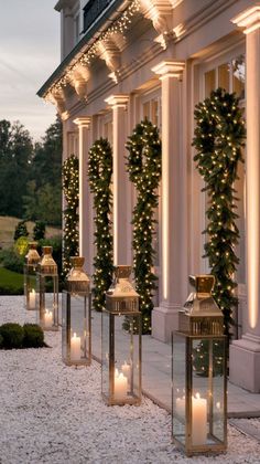 Classy Outdoor Christmas Decor, Christmas Party Outdoor, Church Christmas Decor, Luxury Christmas Decor, Pinterest Christmas, Christmas December, Classroom Christmas, Amazon Christmas