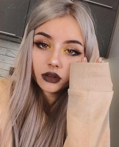 Make Up Designs, Tumblr Feed, Grey Wig, Beauty Make-up, Makeup Hacks, Smokey Eyes, Grunge Makeup