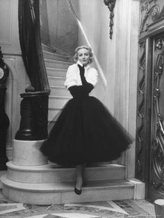 size: 24x18in Photographic Print: Short Wrap, Worn with Short Ball Gowns, Showing Off the Wearer's Waist by Nina Leen : Subjects Short Ball Gowns, Tea Skirt, 1950s Couture, Nina Leen, White Bolero, 50s Glamour, Black Couture, 50's Fashion, Roll Dress