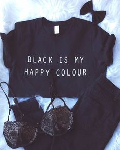 Black Is My Happy Colour Tshirt Tumblr Blogger van ArmiTee op Etsy Sporty Outfits, Tumblr, Black Is My Happy Color, Blogger Instagram, Color Shirt, Tshirt Outfits, Happy Colors, Black Shirt, Outfit Ideas