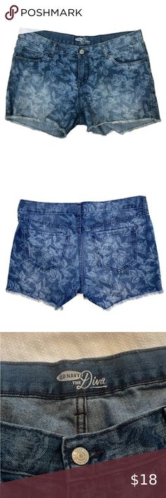 HPOld Navy- Plus Size Denim Shorts Plus Size Denim Shorts, Mid Rise Denim Shorts, Plus Size Denim, Shorts Cute, Cute Flower, Old Navy Pants, Navy Pants, Flower Print, Diva