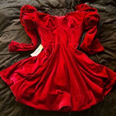 Never Been, Worn Still Has Tags. Red Velvet Dress Has Red Roses On The Shoulders And A Corset Like Design. It’s Very Soft And Really Pretty. Would Be Perfect For This Holiday Season. Red Velvet Mini Dress, Mini Dress Corset, Dress Corset, Jewellery Indian, Velvet Mini Dress, Red Velvet Dress, Bardot Dress, Metallic Sandals, Bridal Jewellery Indian