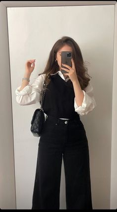 Office Outfits Women Gen Z, Korean Professional Outfits Women, Going To The Movies Outfit Casual, Grunge Work Outfit, Casual Dressy Outfits, Korea Outfits, Trip Fits, Corporate Girly, Japan Fits