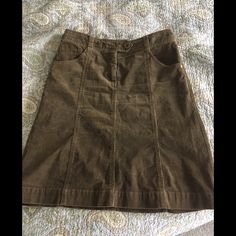 Pretty Olive Green Corduroy Skirt By H&M. Nice Detail Nwot H&m Cotton Skirt, Fitted Cotton Skirt By H&m, H&m Fitted Cotton Mini Skirt, Fitted Cotton Mini Skirt By H&m, H&m Fitted Skirt For Fall, Fitted H&m Skirt For Fall, Hm Skirt, Corduroy Skirt, Women Skirts Midi