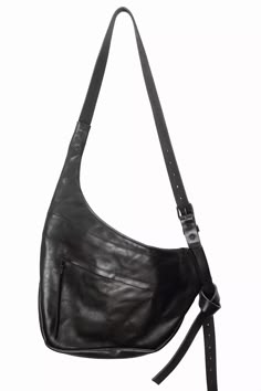 YTN7 bags Soft Autumn, Black Leather Bags, Leather Bags, Backpack Bags, Capsule Wardrobe, Leather Bag, In London, Cool Designs, Black Leather