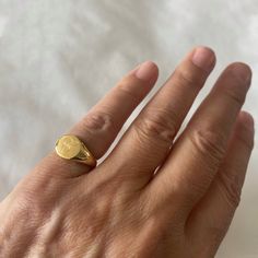 "Pinky ring, Engraved ring, Initial Ring, Personalized Ring Engraved Signet ring with Round Seal- Best quality 18k Gold Plate Engraved 1 letter - Vintage style Diameter: 0.7 mm = 0.27\" Please note in the \"notes to seller\" at checkout. : * state your ring size * letter you want to apper The product will arrive to you packed in gift box and padded envelope to maintain the product Our jewelry are water resistant and comes with 1 year warranty Thank you for your interest. Please check out our oth Pinky Ring Mens Vintage, Signet Pinky Rings Women, Gold Pinky Ring Mens, Pinky Gold Ring, Initial Signet Ring, Everyday Engraved Initials Open Ring, Everyday Open Ring With Initials, Minimalist Initials Signet Ring Open Ring, Minimalist Open Signet Ring With Initials