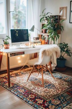 Chic Boho Office Decor Ideas to Inspire Creativity Boho Style Office Work Spaces, Colorful Boho Office, Boho Chic Home Office, Boho Office Space Workspaces, Boho Office Room, Boho Style Office, Boho Office Decor, Bohemian Dorm, Bohemian Office