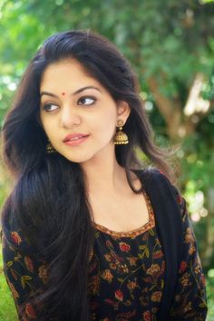 Ahaana Krishna Ahana Krishna, Jessie Movie, Elegant Skirt Outfits, Madrid Girl, Married Woman, Latest Images, Braids For Long Hair