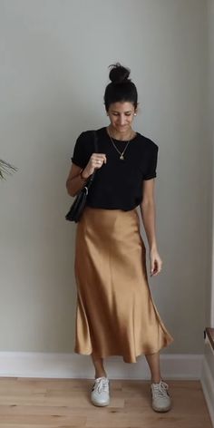 best outfit ideas for summer style with midi long skirt satin maxi skirt trends ideas 2023 Silk Shirt Skirt Outfit, Silk Skirt Outfits Summer, Midsize Silk Skirt, Silky Skirt Outfit Summer, Brown Silk Midi Skirt Outfit, Silk Midi Skirt Outfit Work, Beige Silk Skirt Outfit Summer, Satin Skirt And T Shirt, Copper Silk Skirt Outfit