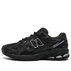 New Balance 1906r, N Logo, Cute Clothing Stores, All Black Shoes, Black Shoes Men, Logo And Branding, New Balance Black, The 2000s, New Balance Men