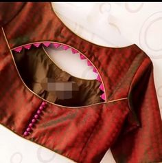 Latest 50 Blouse Back Neckline for Lehengas and Sarees (2022) 50 Blouse Designs, Slides Outfit, Boat Neck Blouse Design, Latest Blouse Designs Pattern, Sari Design, Latest Model Blouse Designs, Blouse Back Neck Designs