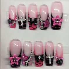 Pink And Black Square Acrylic Nails, Emo Baddie Nails, Scene Kid Nails, Scene Nails Emo, Y2k French Tip, Press On Nails With Charms, Monster High Nails, Nails With Charms, French Tip Press On Nails