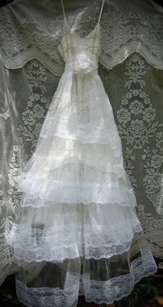 Black Wedding Dress Lace, Tulle Dress Wedding, White Black Wedding, Black Lace Wedding Dress, Vintage Opulence, White Tulle Dress, Making A Wedding Dress, Black Wedding Dress, Prom Dress Inspiration