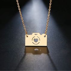 New Stainless Steel Fast Shipping Nice Packaging Photography Lover Camera Pendant, Mrs Necklace, Girlfriend Necklace Gift, Camera Necklace, Floating Diamond Necklace, Letter Charm Necklace, Sideways Initial Necklace, Necklace Chain Types, Gold Lariat Necklace