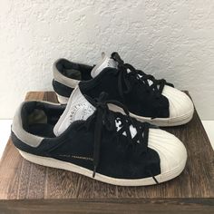 Adidas Y-3 Super Knot Unisex 5.5 Yohji Yamamoto Womens 7.5 Mens 5.5 sneakers  100% Authentic Good pre-owned condition Minor face, residue Size 5.5 Mens,  Fits like Womens 7.5 Black Suede Just sanitized Smoke Free Home Yohji Yamamoto Sneakers, Mens Fits, Y 3 Yohji Yamamoto, Yohji Yamamoto, Black Suede, Athletic Shoes, Knot, Men's Shoes, Shoe Accessories