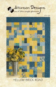 the yellow brick road quilt pattern is shown