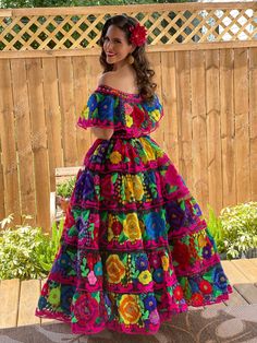 Mexican Fancy Dress, Mexican Clothing Style, Folklorico Dresses, Brazilian Dress, Mexican Quinceanera Dresses