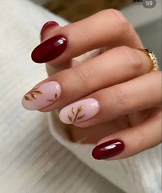 30 Elegant Burgundy Nails To Enhance Your Feminity Burgundy And Gold Nails Short, Maroon Nails With Gold, Maroon Nail Designs, Maroon Nail, Nails 23, Luv Nails, Kutek Disney, Wine Nails, Thanksgiving Nail Designs