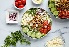 15 Minute Mediterranean Chickpea Bowls Chickpea Bowls, Greek Yogurt Sauce, Mediterranean Chickpea, Homemade Tzatziki Sauce, Homemade Tzatziki, Greek Salad Recipes, Meatless Main Dishes, Crispy Chickpeas, Healthy Bowls