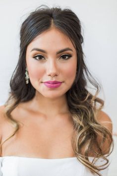 Bridesmaid Makeup Bold Lip, Wedding Makeup With Pink Lips, Wedding Makeup With Bold Lip, Airbrush Makeup Looks Bridal, Bold Lip Bride, Bride Makeup Pink Lips, Rosy Bride Makeup, Wedding Hairstyles Big Forehead, Pink Lip Wedding Makeup