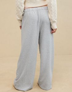 Aeire Aerie, Ribbed Pants Outfit, Aerie Sweatpants, Blue Banisters, Clothes Wishlist, Clothing Wishlist, Boot Cut Leggings, Xmas 2024, Nyc Model