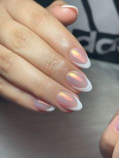 #uñasalmendradas con efecto Aurora Nails Design, Nails Aurora Effect, Nails Frances, Elegant Nails French, Kylie Nails, Shiny Nails Designs, Aurora Nails, Nails Only