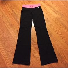 Brand New Never Wore Pink Stretch Full-length Sweatpants, Pink Stretch Sweatpants Full Length, Pink Stretch Sweatpants For Workout, Stretch Pink Sweatpants For Workout, Fitted Pink Sweatpants For Workout, Pink Stretch Sweatpants For Gym, Pink Victoria Secret Clothes, Thrift Manifestation, Vs Pink Outfit