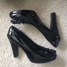 Brand New With Inserts Still In One Shoe. The Bottoms Are Scuffed Up From Storage. Fairly High Heel About 3-4 Inches. Real Leather Car Shoe, Dr Shoes, Black Shoes Heels, Fancy Shoes, Girly Shoes, Shoe Inspo, Black Heel, Shoe Black, Heel Slippers