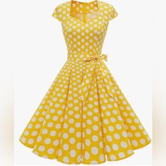 Beautiful Retro Dress Zipper Back Sweetheart Neckline Yellow Retro Short Sleeve Dress, Retro Yellow Short Sleeve Dress, Yellow A-line Retro Dress, Cute Yellow V-neck Dress, 1960’s Dresses, Gown Suit, Club Ideas, Yellow Polka Dot, 50s Dresses