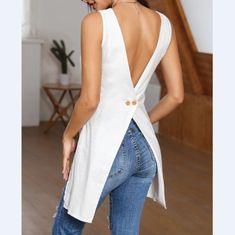 Backless Sleeveless Button Cross T-Shirt sold by Womens Style on Storenvy Crop Top Styles, Trend Fashion, African Fashion Dresses, Modest Outfits, Fashion Tops, Look Fashion, Classy Outfits, African Fashion, Diy Clothes