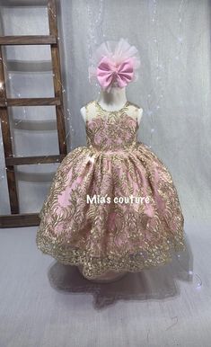 Flower Girl Dress Pink Girls Pink and Gold Lace Dress Girls - Etsy Serbia Princess Style Gold Gown For Dress-up, Elegant Pink Lace Ball Gown, Gold Princess Pageant Dress For Dress-up, Pink Lace Ball Gown With Lace Bodice, Elegant Pink Princess Dress For Pageants, Elegant Pink Princess Dress For Pageant, Pink Princess Ball Gown Pageant Dress, Elegant Pink Ball Gown For Dress-up, Pink Lace Bodice Ball Gown For Party