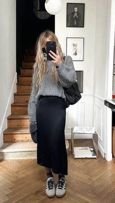 Thrifted Outfits, Fall Winter 2024, Easy Trendy Outfits, Winter 2024, Mode Inspiration, Fall Winter Outfits, Edgy Fashion, Simple Outfits, Modest Fashion