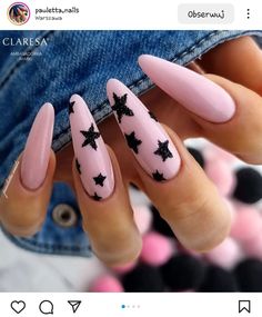 Black Winter Nails, Pink Black Nails, Nagel Stamping, Beige Nails, Dark Nails, Uñas Acrilicas, Star Nails, Black Nails, Winter Nails