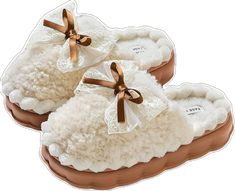 White Winter Home Slippers, White Cozy Slippers For Home, Cozy White Slippers For Home, White Fluffy Comfy Slippers, Comfy White Home Slippers, White Comfy Home Slippers, White Fluffy Indoor Slippers, Fluffy White Indoor Slippers, Comfortable Fluffy White Slippers