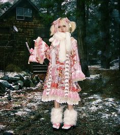 Kitsch Outfit, Humanized Disney, Creepy Cute Fashion, Dystopian Fashion, Magazine Pictures, Fashion Corner, Fashion Now, Fashion Graphic, Harajuku Fashion