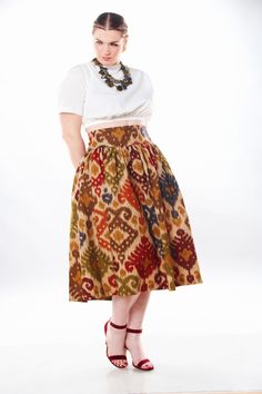 JIBRI High Waist Tribal Flare Skirt Chic side pockets Back zipper Fabrication: Linen Sizing: True to Size (View Size Chart) Handmade in Atlanta, GA Style Notes: Perfect for all seasons. Pair with tights in the fall or sandals in the spring or summer. Perfect with a fitted tee or a more glam blouse (as pictured). Effortlessly stylish and flattering for most body types. Midi Legth picturedSizing Tip: Order according to waist measurement. No stretch. Curvy Fashionista, Fitted Tee, Crop Top Outfits, Fashion 2020, 80s Fashion, In The Fall, Atlanta Ga, Curvy Fashion, Flare Skirt