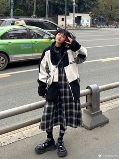 Asian Streetwear, Outfit Goals, Edgy Outfits, Fall Winter Outfits, Pretty Outfits, Fashion Inspo Outfits, Korean Fashion, Winter Outfits, Casual Fashion