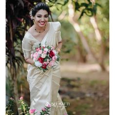 white Christian wedding sarees in kerala Saree Combination, Christian Weddings, Marriage Gown, Lettering Diy, Dream Marriage, Christian Bride, Sarees Banarasi, Wedding Sarees Online