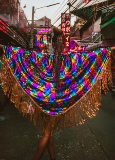 Rainbow Kimono, Winter Festival Outfit, Glasses Inspo, Costume Capes, Dancing Costumes, Festival Mode, Sequin Kimono, Pole Dancing Clothes, Colourful Style