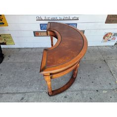 Vintage French style carved wood demi-lune executive desk with leather top and nailhead trim details, three drawers. Pulaski Style. Has no brand or tag. In vintage-good conditions. Round Desks, Circle Desk, Desk With Leather Top, Vintage Office Desk, Curved Desk, Modern Executive Desk, Vintage French Style, Mid Century Desk, Maitland Smith